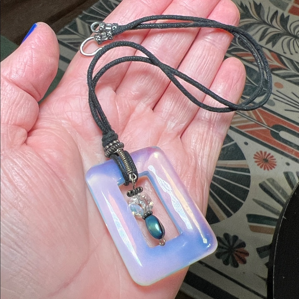 VTG Artisan Opalescent Opaline Art Glass Black Cord Sterling Silver Necklace - Picture 6 of 7